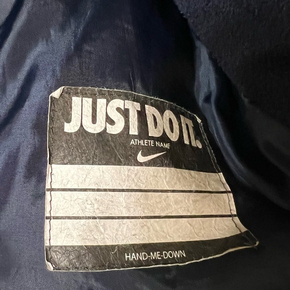 Boys Nike Jacket 5/6 - Picture 7 of 7